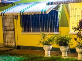 Tonys Guest House, hotel a Port-of-Spain