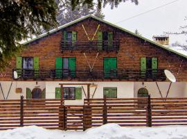 Charming Chalet Timisul de Sus, hotel din Timişu de Sus
