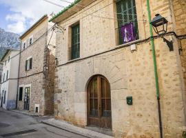 Hiker's TownHouse, hotel em Sóller