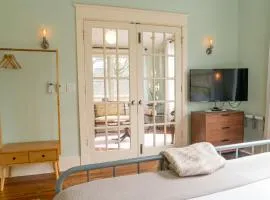 Abita Springs Hotel