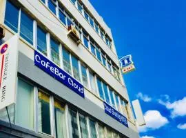 Cloud Sharing Hotel Hakata 1 Guesthouse Dormitory