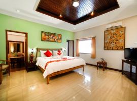 Bali Taman Beach Resort & Spa Lovina, отель в Ловине