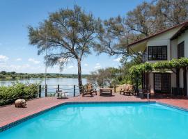 Kayube Zambezi River House, lodge sa Livingstone