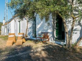 Casa del Ingeniero 4 Hab 8 Pers 3 Chimeneas con horno, hotell i nærheten av Menhirs of Lavajo i Puerto de la Laja