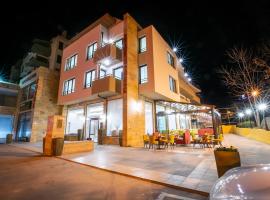 Hotel Andon Angelov、サンダンスキのホテル