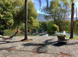 Los Naranjos Hotel Boutique, hotel v destinaci Xalostoc