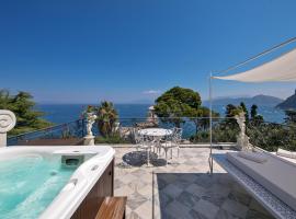 Luxury Villa Excelsior Parco, отель в Капри
