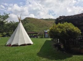 Ginebra Glamping, hotel cerca de Hacienda El Paraíso, Ginebra