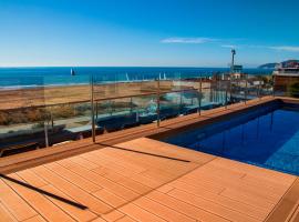 Apartaments Maritim: Castelldefels, Garraf Plajı yakınında bir otel