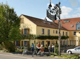 Pension Weingut Schwab, hotel u gradu 'Thüngersheim'