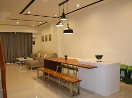 Lan Feng Su B&B, hotel in Yilan City