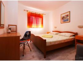 Apartments Zoro, hotel u gradu Primošten