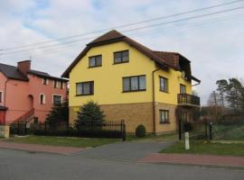 Dom Colonia, hotel en Żarnowska