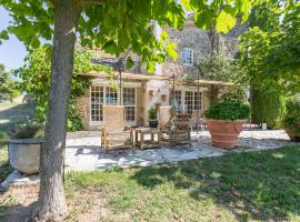 Les Hiboux du Domaine du Moulin, hotel a Étables