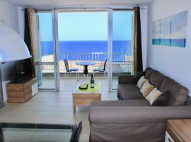 Sunny Ocean View Apartment, hotel in Poris de Abona