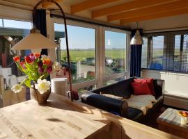 Out Of Amsterdam, River Apartment Close to City, hotell i Broek in Waterland