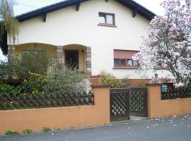 Gîte du Frankenbourg, hotel v destinaci Châtenois