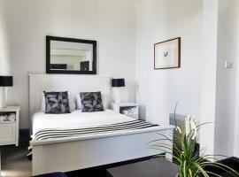 The Royal Hotel Mornington, hotel a Mornington