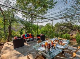 SaffronStays Masaya, Alibaug - pet-friendly villa with alfresco dining, pet-friendly hotel in Alibaug