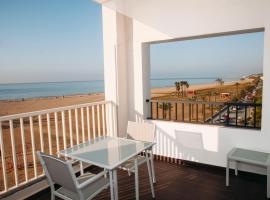Hotel Brisamar Suites, hotel v destinaci Comarruga
