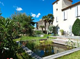 Château De Siran - Hôtel & Spa, hotel com estacionamento em Siran