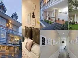 Cottonwood Bed & Breakfast House Bandung