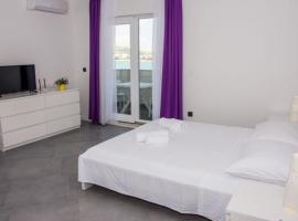 Studio apartman Hrvoje, hotell i Pag