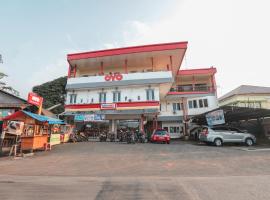 OYO 387 Alfa Guest House, hotel con estacionamiento en Yakarta