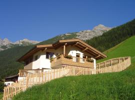 Haus Harbauer, hotel cerca de Hölltal, Neustift im Stubaital