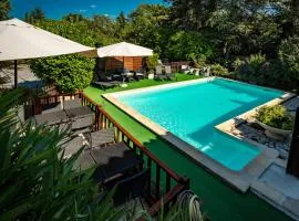 LOGIS HOTEL L' Auberge d'Uzes