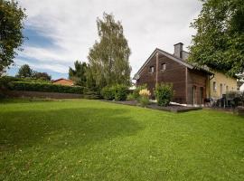 Ferienwohnung Moni, hotel v destinaci Trierweiler