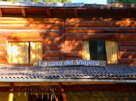 La Casa del Viajero Hostel, хостел в городе Эль-Больсон