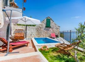 Villa Andrea in Brela, private pool، فندق في بريلا