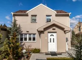 DC Executive Homes