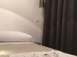 Camere Nicolina 2, hotel in Vernazza