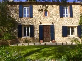 XIXe Provencal Stone House with Private Pool near Uzes