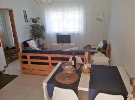 Lovely and Cozy Quiaios 1 Bed Apartment, aluguel de temporada em Palheiros de Quiaios