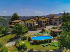 L'Angolo Di Verlano, hotel med pool i Canossa