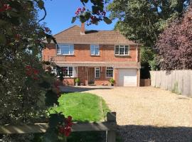 Barnfield Bed and Breakfast, holiday rental in Downton