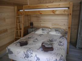 STUDIO COSY LE ROYAL SKI 3 VALLÉES, ubytování s lázní onsen v destinaci Brides-les-Bains