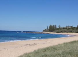 Wellington Parade 15a Shelly Beach Caloundra, hotel di Caloundra