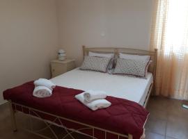 MARIA GUESTHOUSE KINI, hotel em Kinion