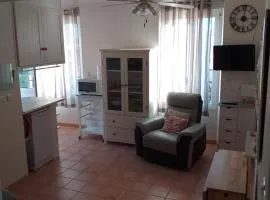 ALBASUD - Appartement meublé avec terrasse - Salses le Chateau 66