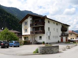 Haus Gamsblick, hotel u blizini znamenitosti 'Acherkogel 1' u gradu 'Umhausen'