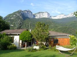 Les champs dor&eacute;s, hotel con hidromasaje en Noyarey