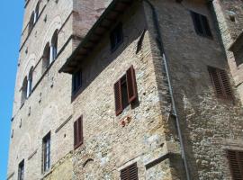 La Torre Nomipesciolini, hotel near Piazza Cisterna, San Gimignano