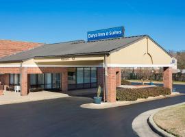 Days Inn & Suites by Wyndham Rocky Mount Golden East, motell i Rocky Mount