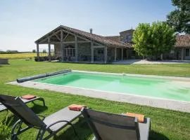 Mansion in Fargues with Pool and Garden
