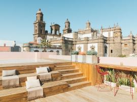 VEINTIUNO Emblematic Hotels - Adults Only, hotel in Las Palmas