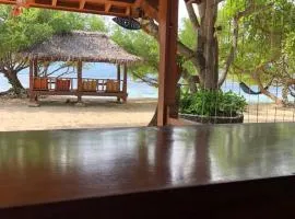 Biru Meno Beach Bungalows